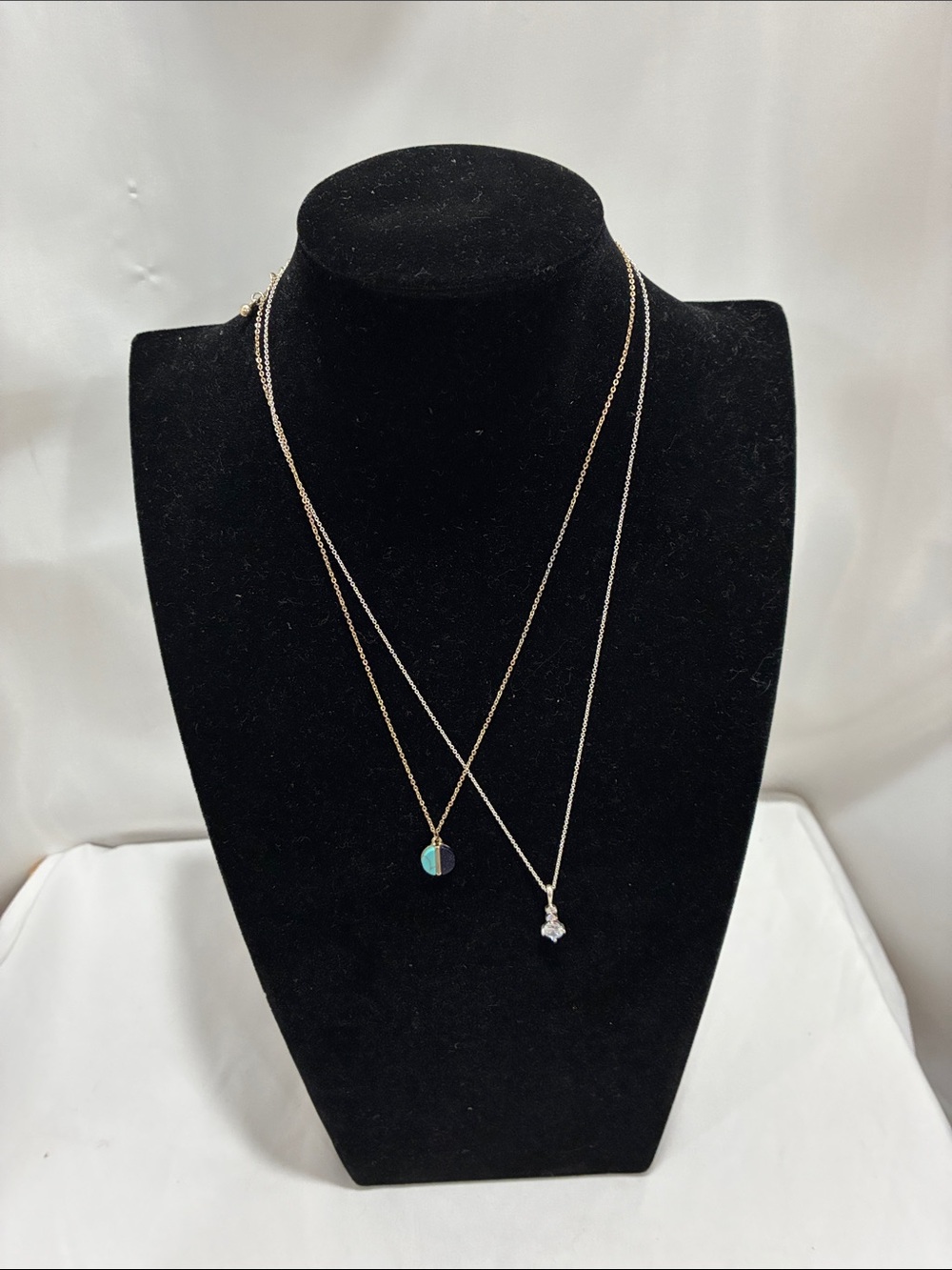 Delicate Pendant Necklace Set in Silver 
Moissanite 1.83 NWOT